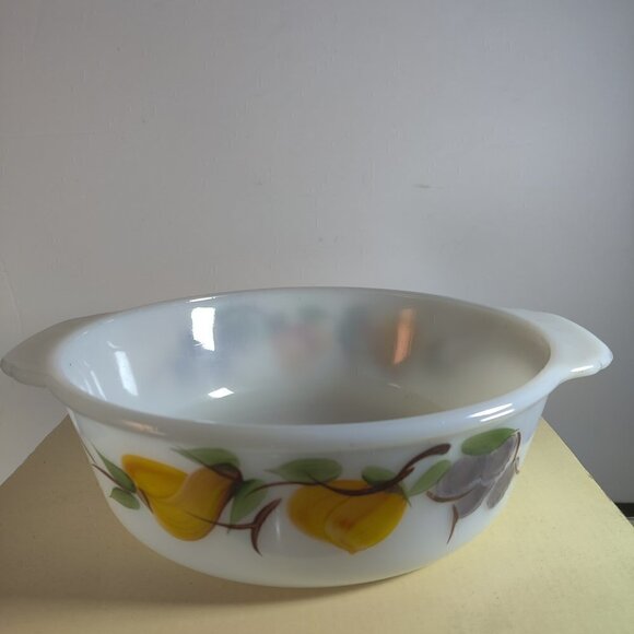 1.5 Qt Fire King Casserole Dish with lid. - Picture 2 of 5